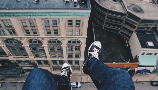 Біль в колінних суглобах